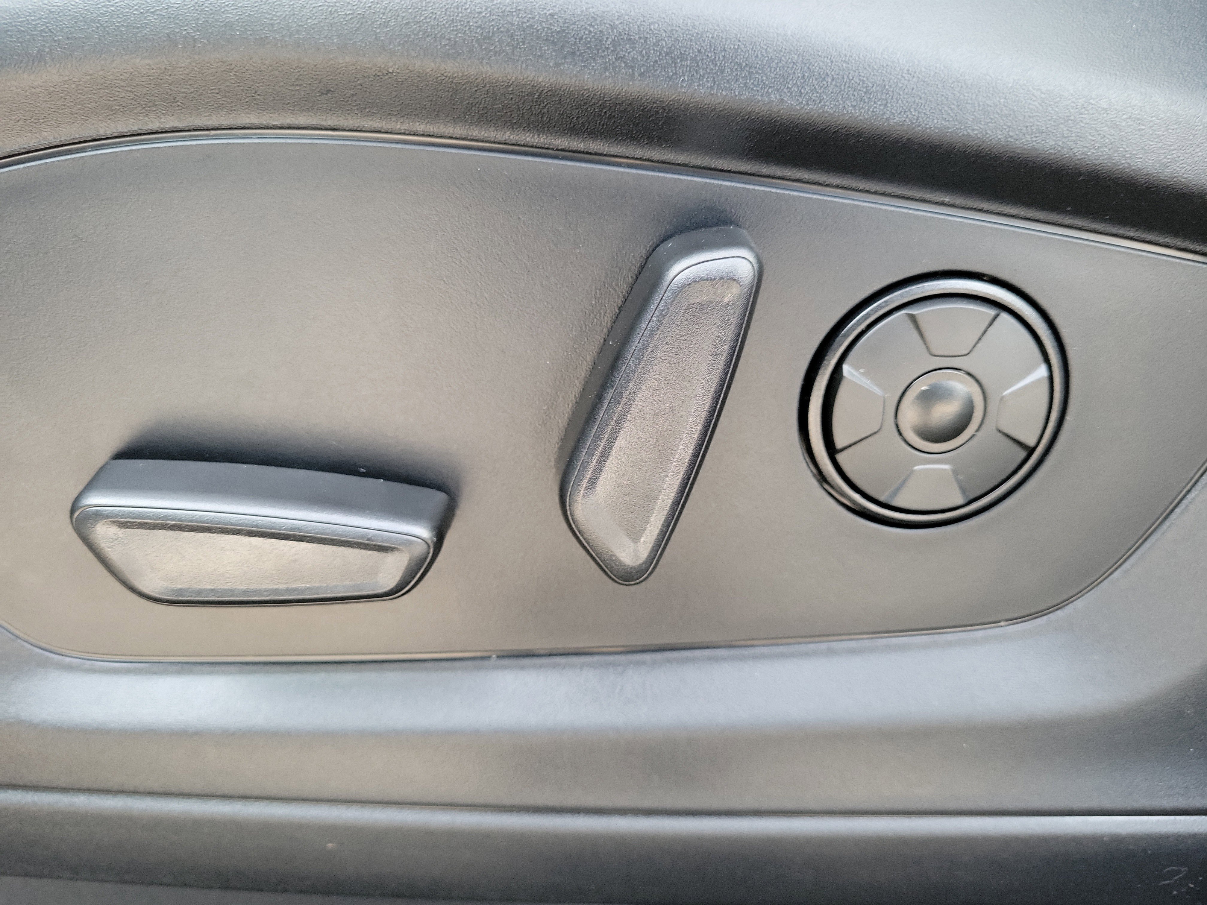 New 2026 Ford Explorer ST image 22