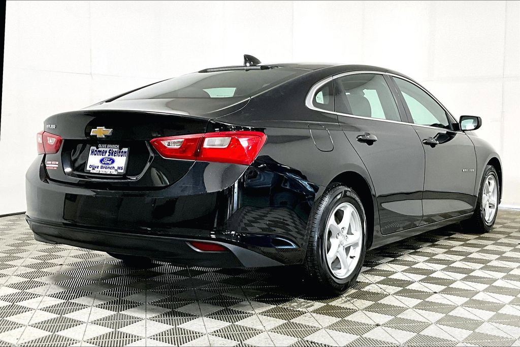 Used 2017 Chevrolet Malibu LS image 11