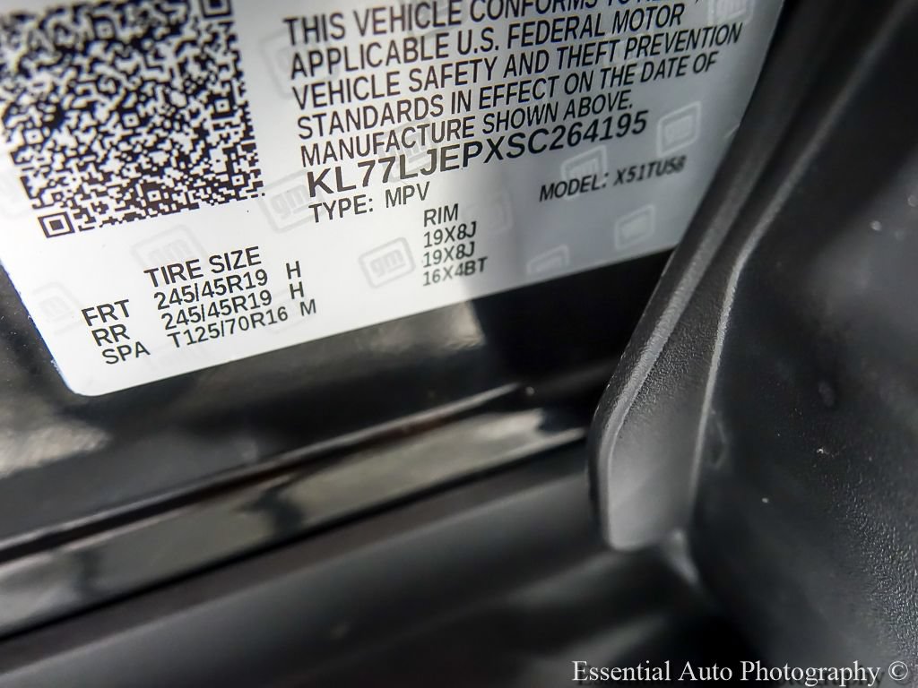 Used 2025 Chevrolet Trax RS w/ Sunroof Package FWD image 33
