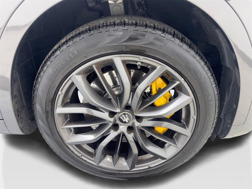 Used 2022 Maserati Levante Modena image 86