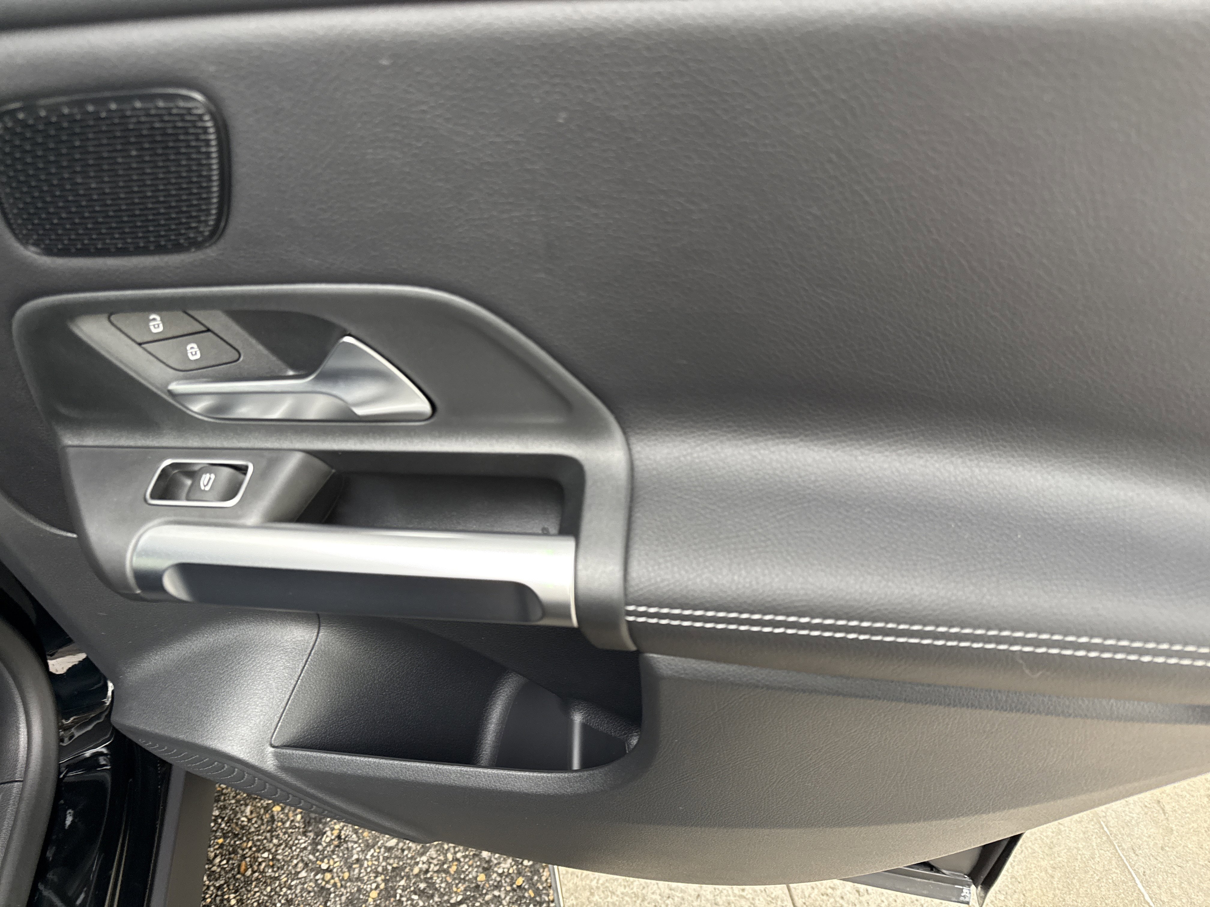 Certified 2025 Mercedes-Benz GLB 250 4MATIC image 15