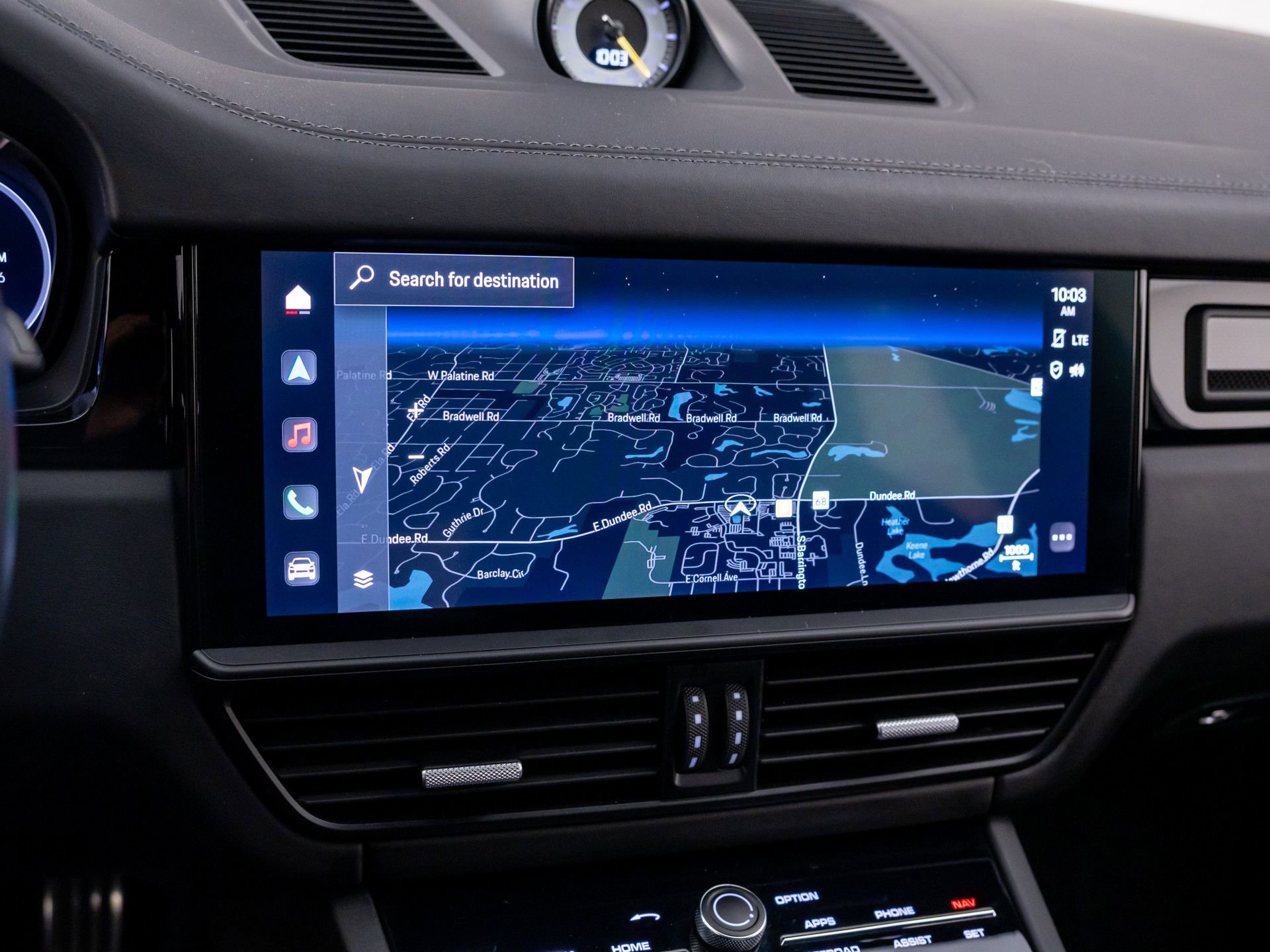 Certified 2022 Porsche Cayenne Turbo GT AWD/4WD image 28