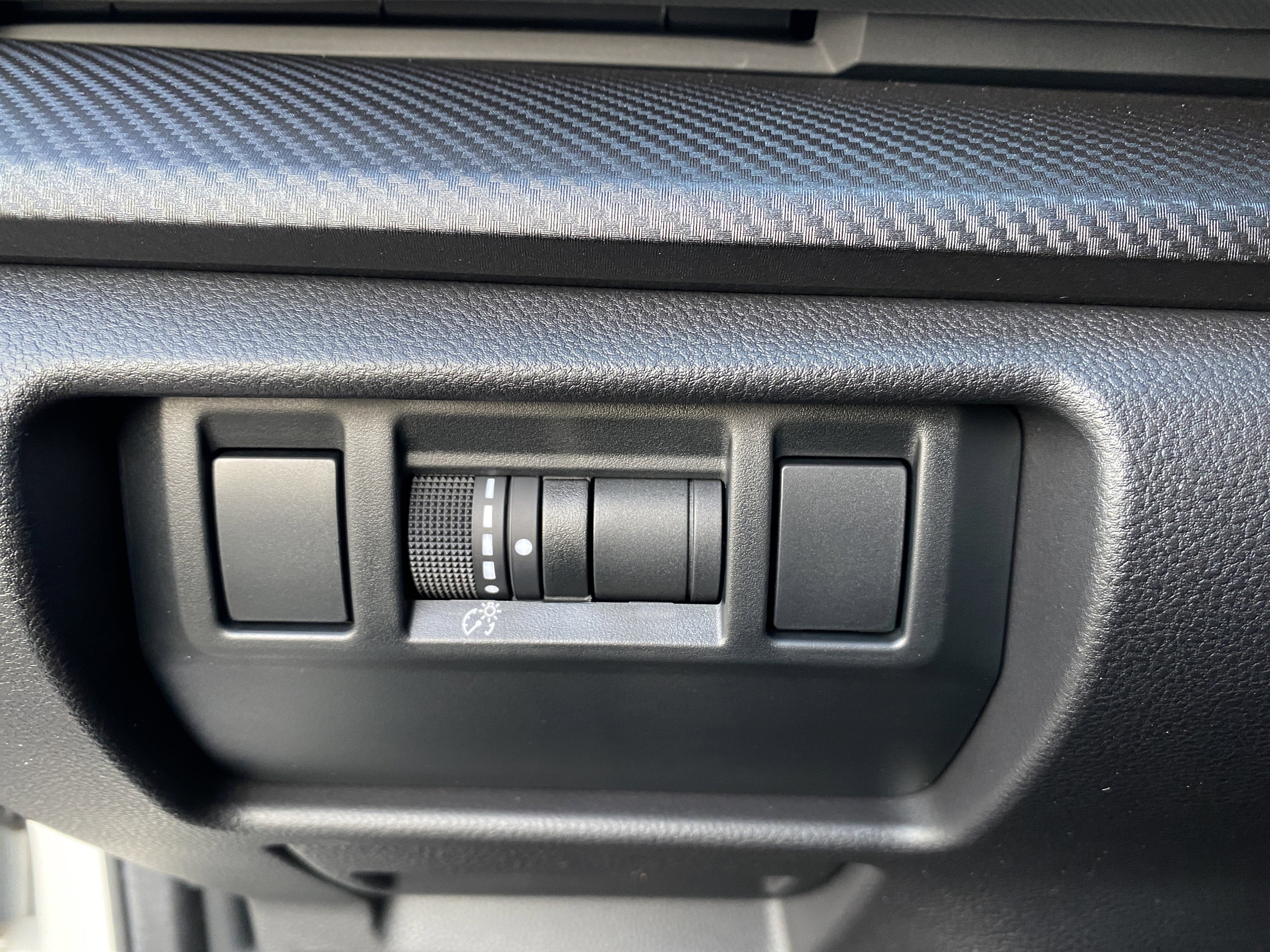 Used 2025 Subaru Crosstrek 2.5i Limited w/ Crosstrek Mirror Package image 14