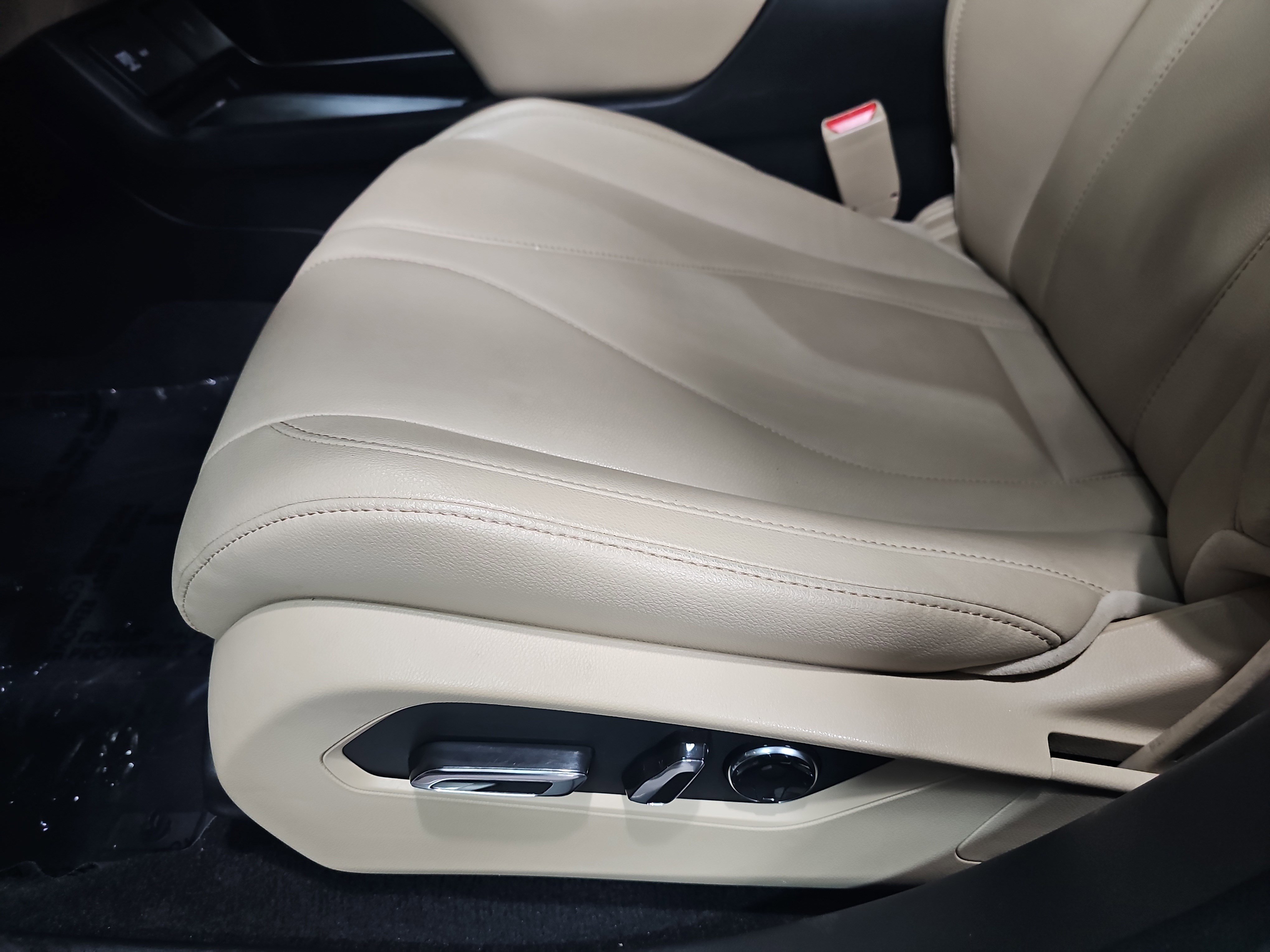 Used 2020 Acura RDX FWD image 29