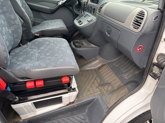 Used 2004 Dodge Sprinter 2500 w/ PWR Convenience Group image 18