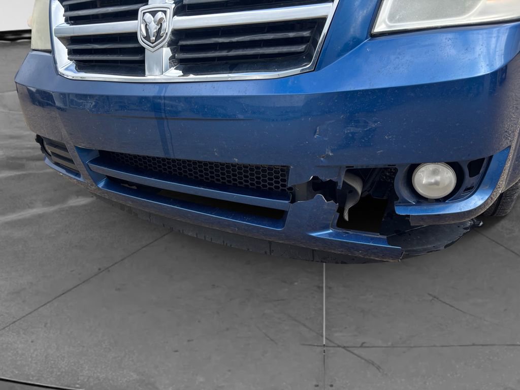Used 2010 Dodge Grand Caravan SXT FWD image 10