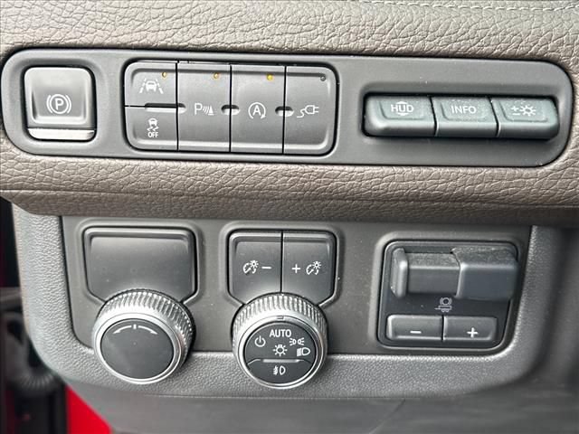 Used 2021 GMC Yukon Denali w/ Denali Premium Package RWD image 27