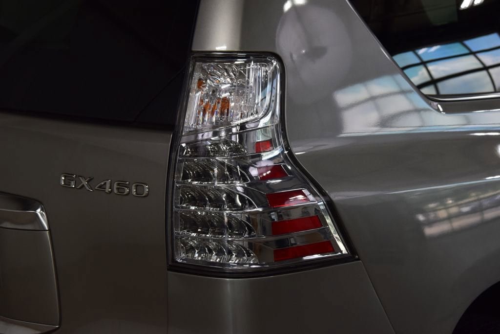 Used 2022 Lexus GX 460 Premium w/ Premium Package AWD/4WD image 18