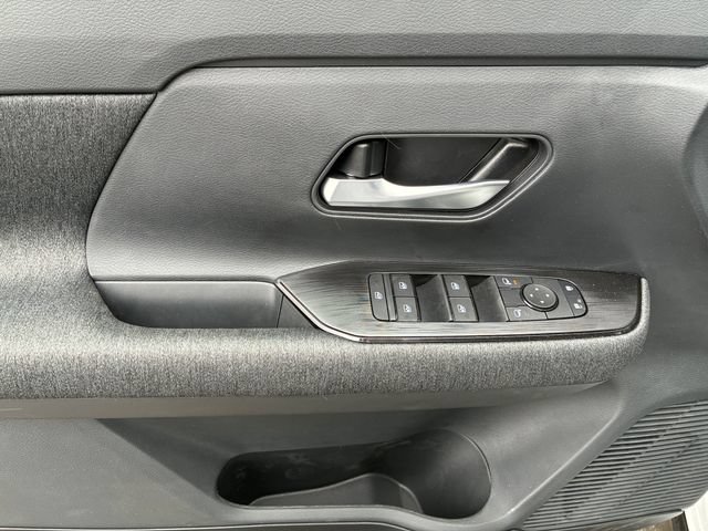 New 2026 Nissan Kicks SV w/ Charging Package FWD image 14