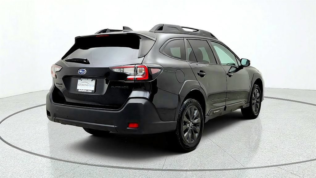 Used 2025 Subaru Outback Onyx Edition AWD/4WD image 5