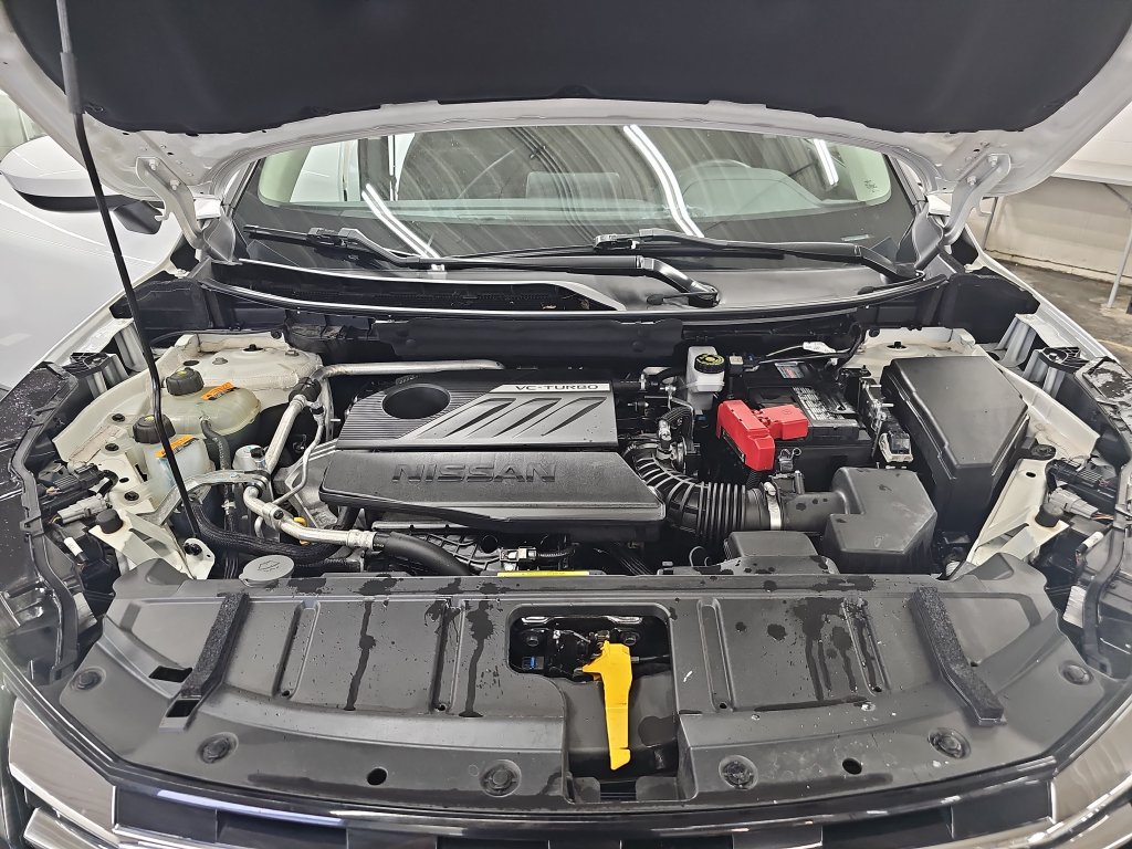 Used 2024 Nissan Rogue SV FWD image 29
