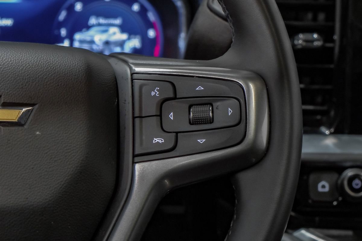 Used 2025 Chevrolet Silverado 2500 LTZ w/ LTZ Premium Texas Edition image 18