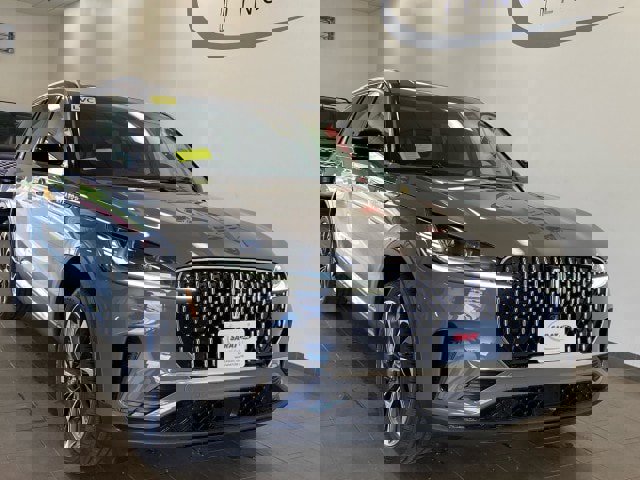 New 2025 Lincoln Aviator Reserve w/ Equipment Group 201A image 2