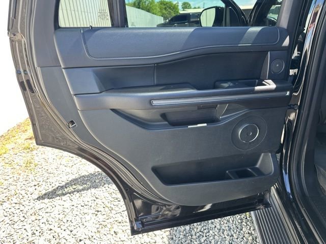 Used 2018 Ford Expedition XLT w/ Equipment Group 202A image 19