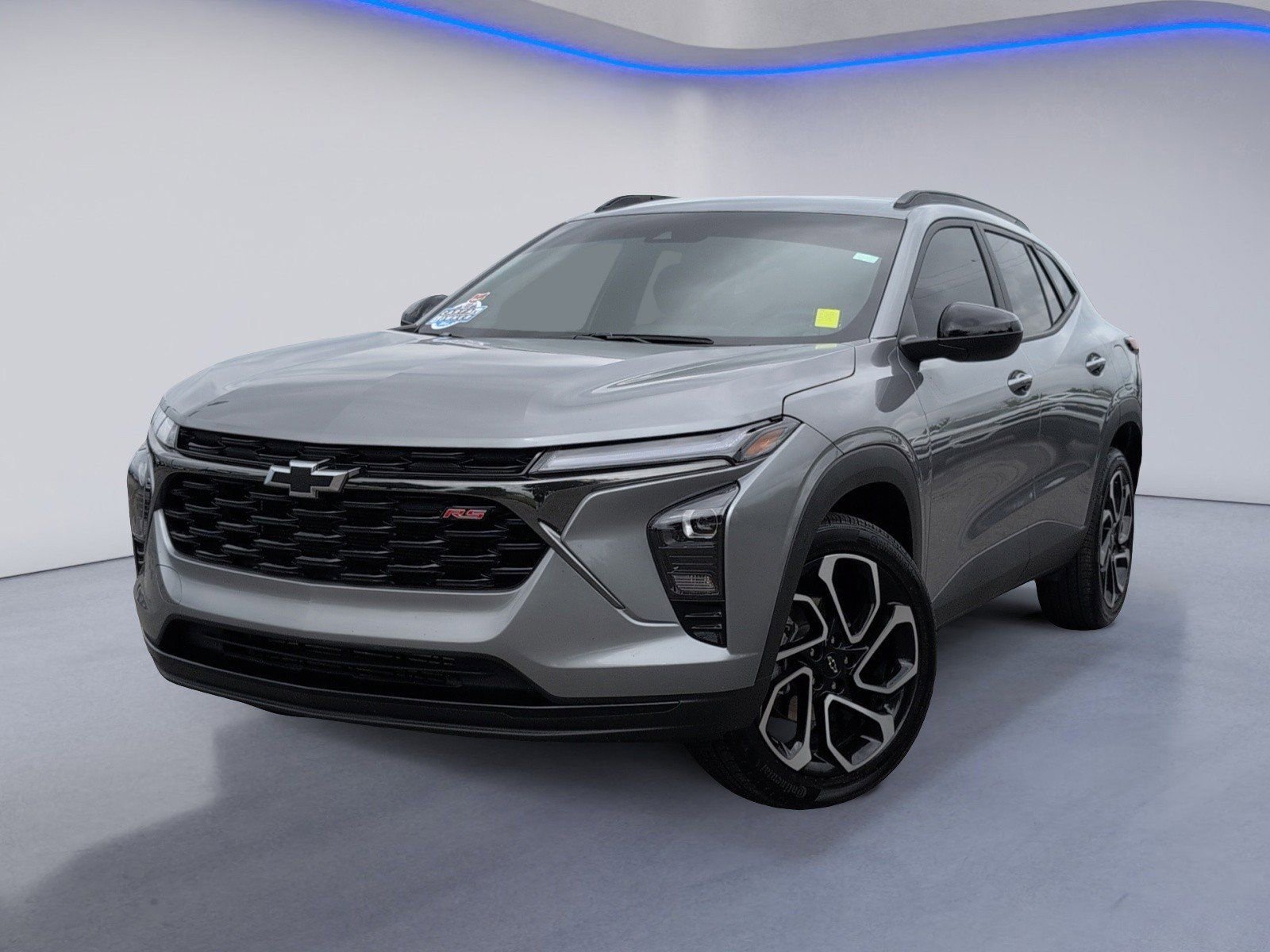 Used 2025 Chevrolet Trax RS w/ Driver Confidence Package FWD image 2