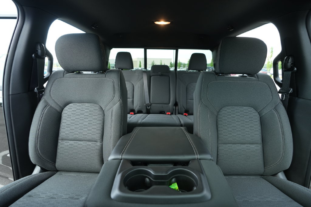 New 2026 RAM 1500 Express AWD/4WD image 37