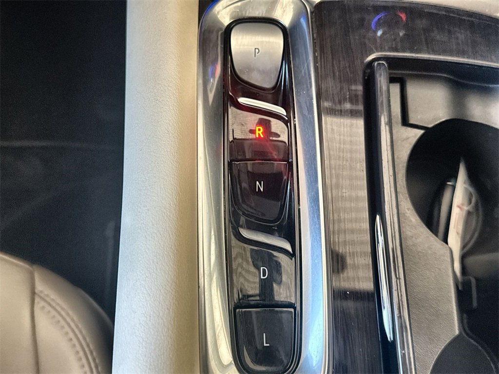 Certified 2022 Buick Enclave Essence w/ Experience Buick Package image 15