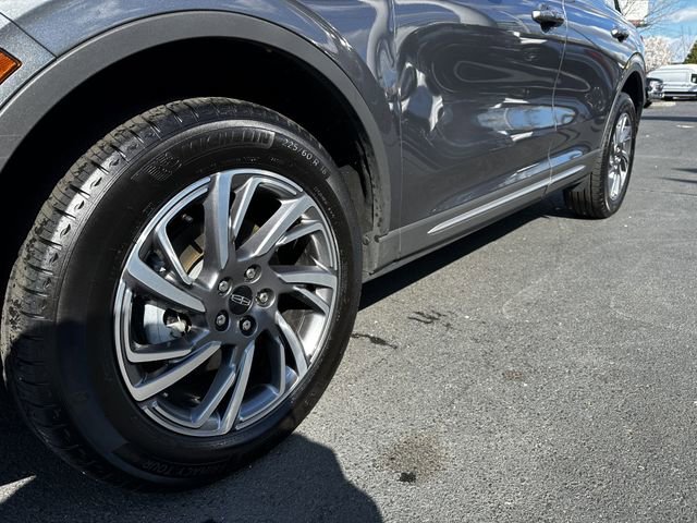 Certified 2025 Lincoln Corsair AWD image 12