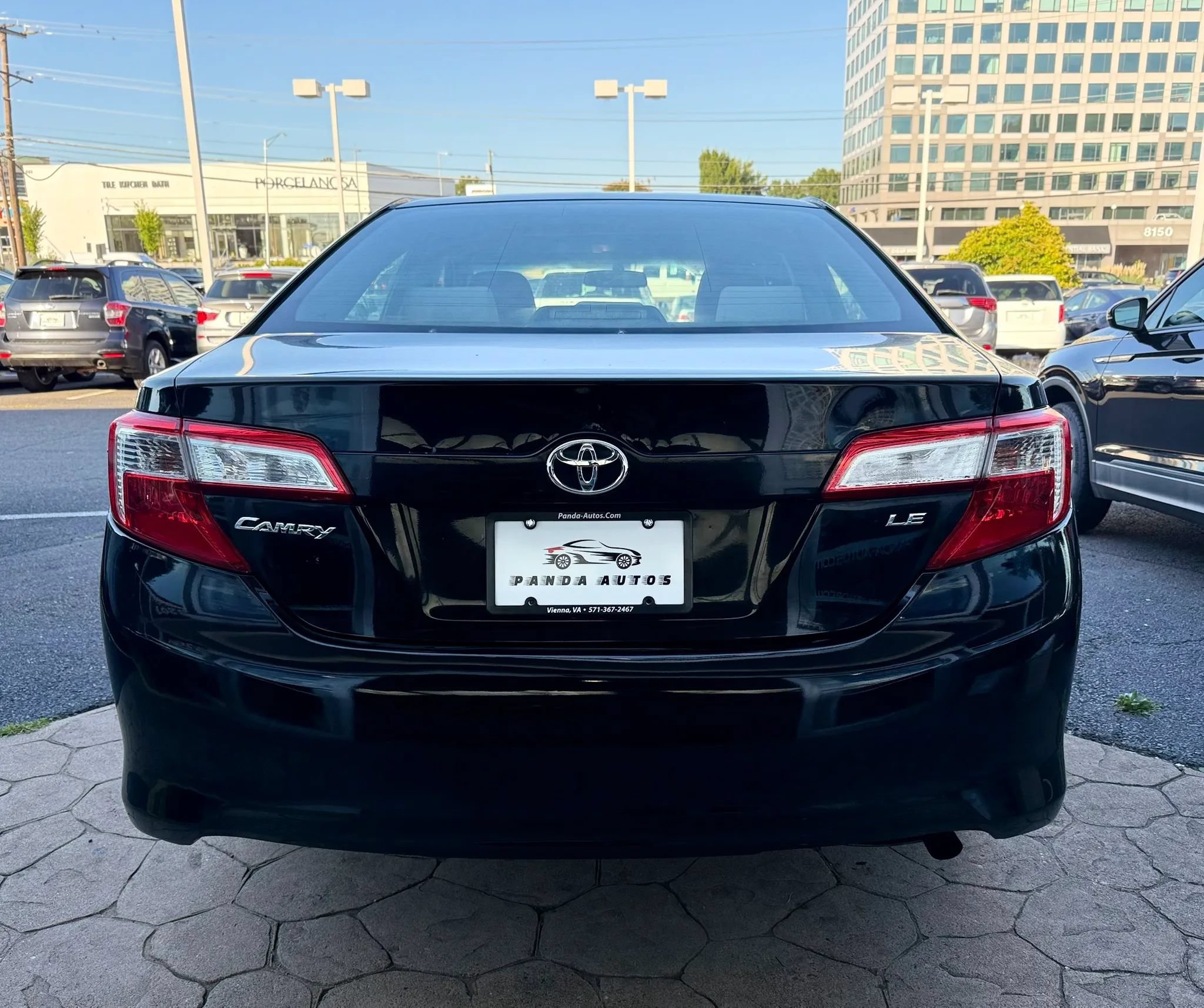 Used 2014 Toyota Camry LE FWD image 6