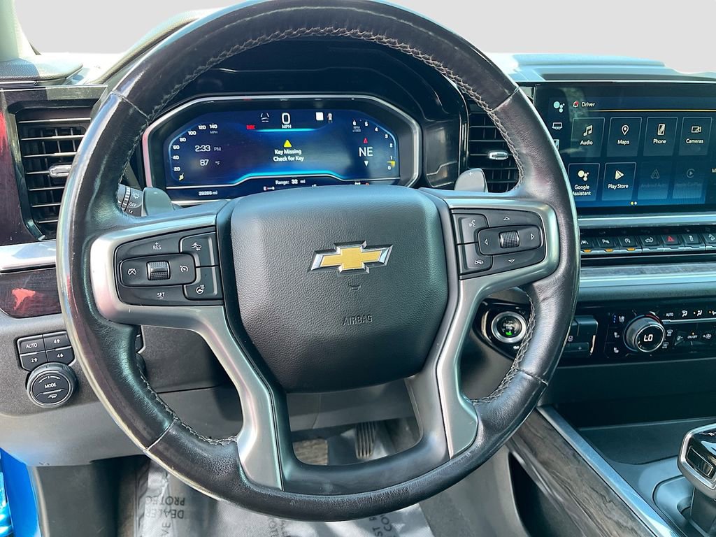 Used 2022 Chevrolet Silverado 1500 LTZ w/ LTZ Convenience Package II AWD/4WD image 11