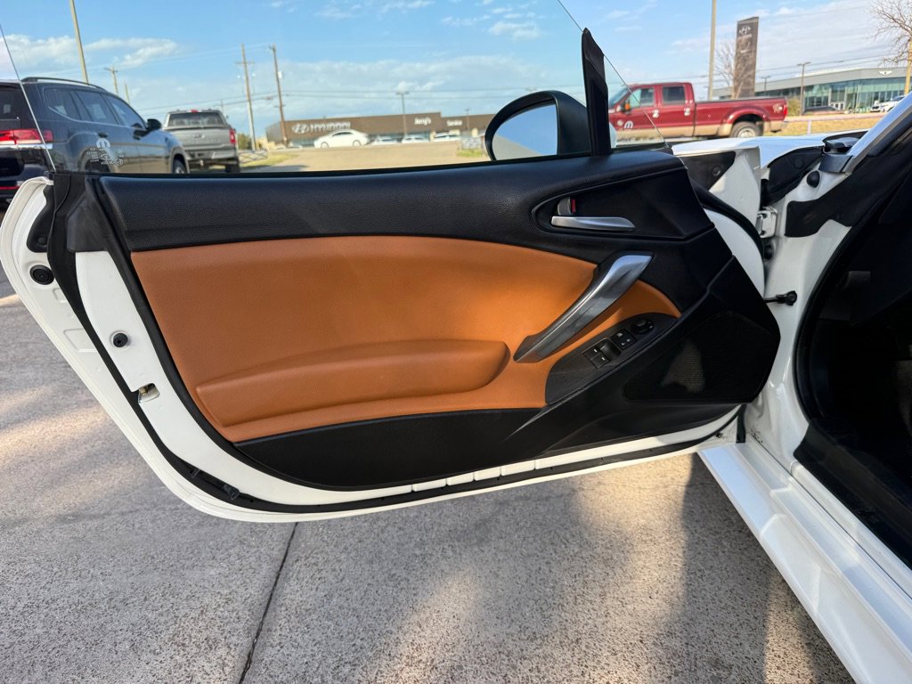 Used 2017 FIAT 124 Spider Lusso image 18