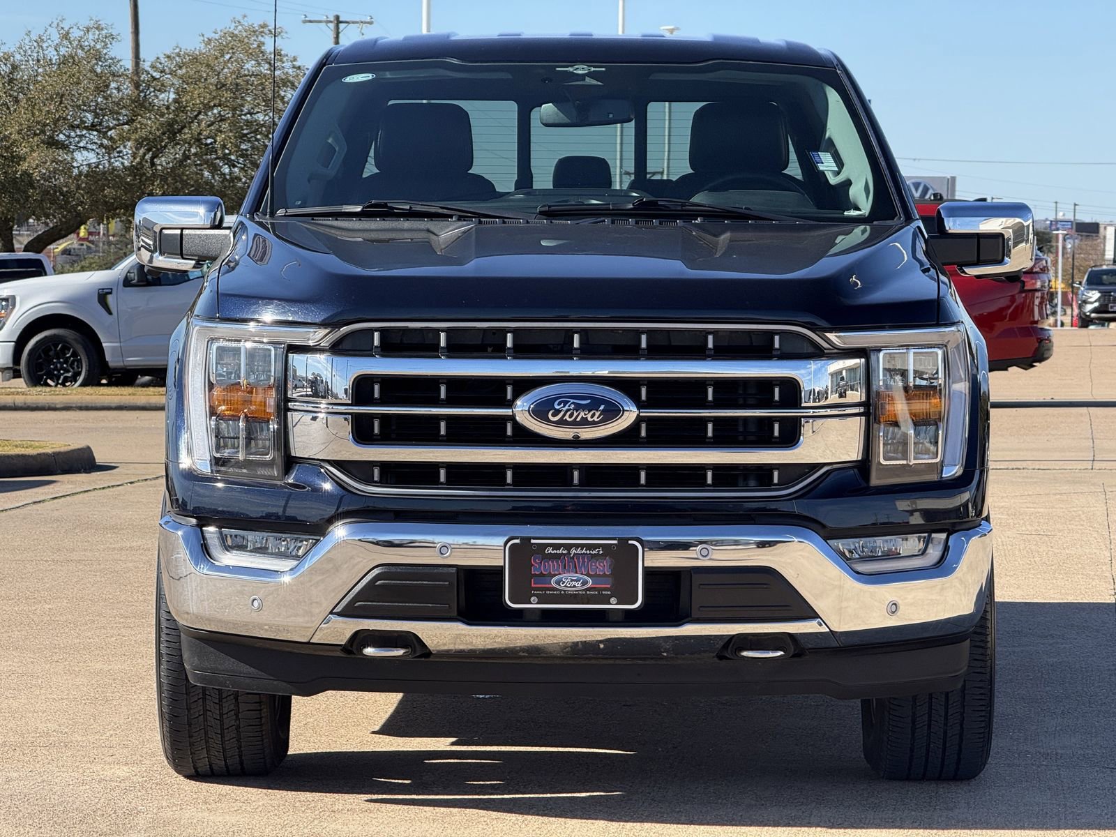 Used 2023 Ford F150 Lariat w/ Trailer Tow Package image 8