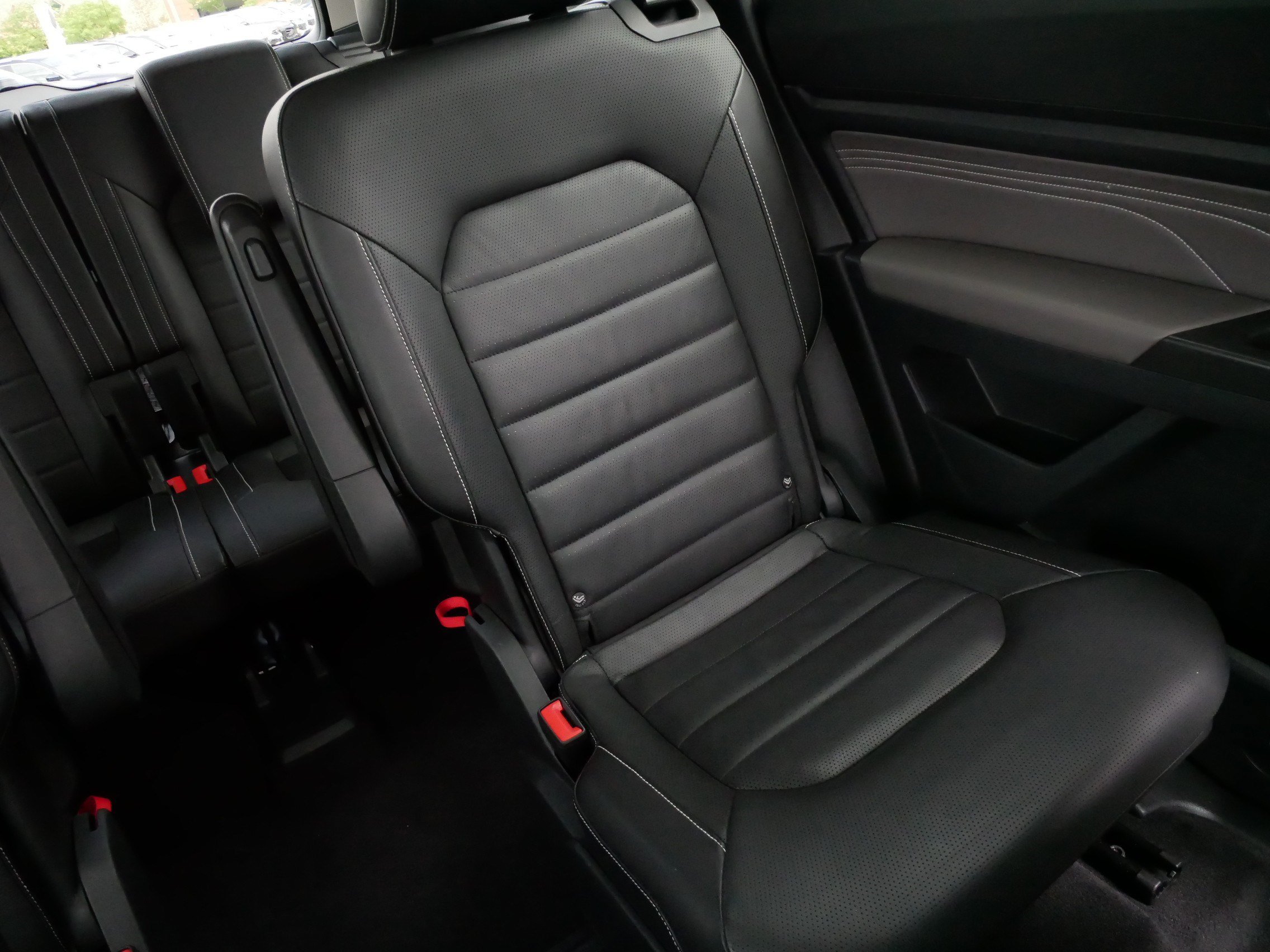 Certified 2023 Volkswagen Atlas SEL Premium AWD/4WD image 14
