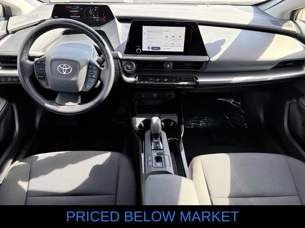 Used 2024 Toyota Prius LE FWD image 8