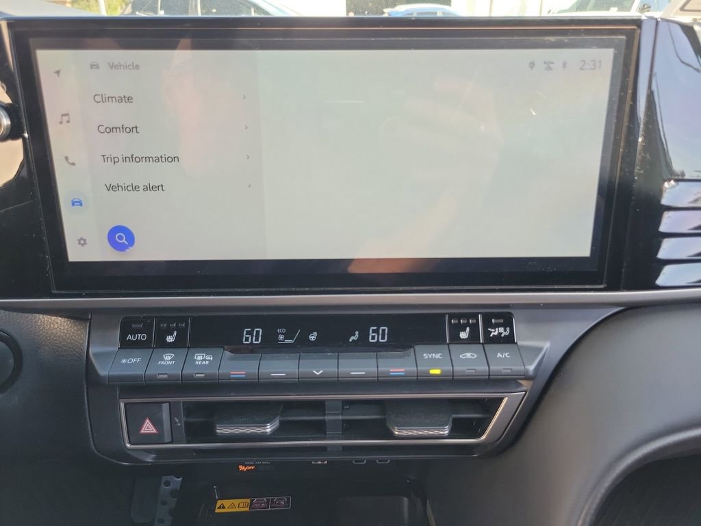 Used 2025 Toyota Camry XSE image 27