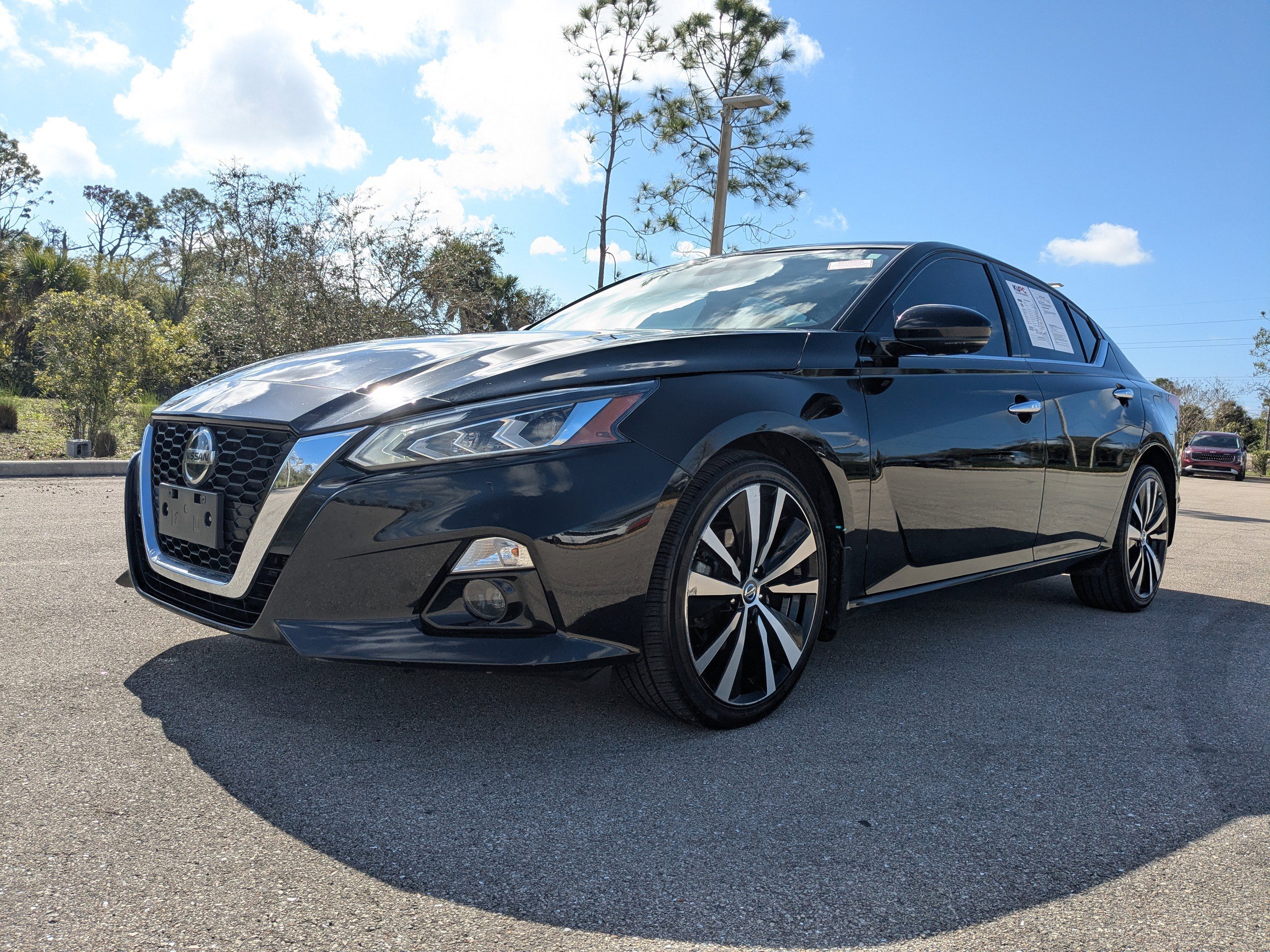 Used 2022 Nissan Altima 2.5 Platinum image 9