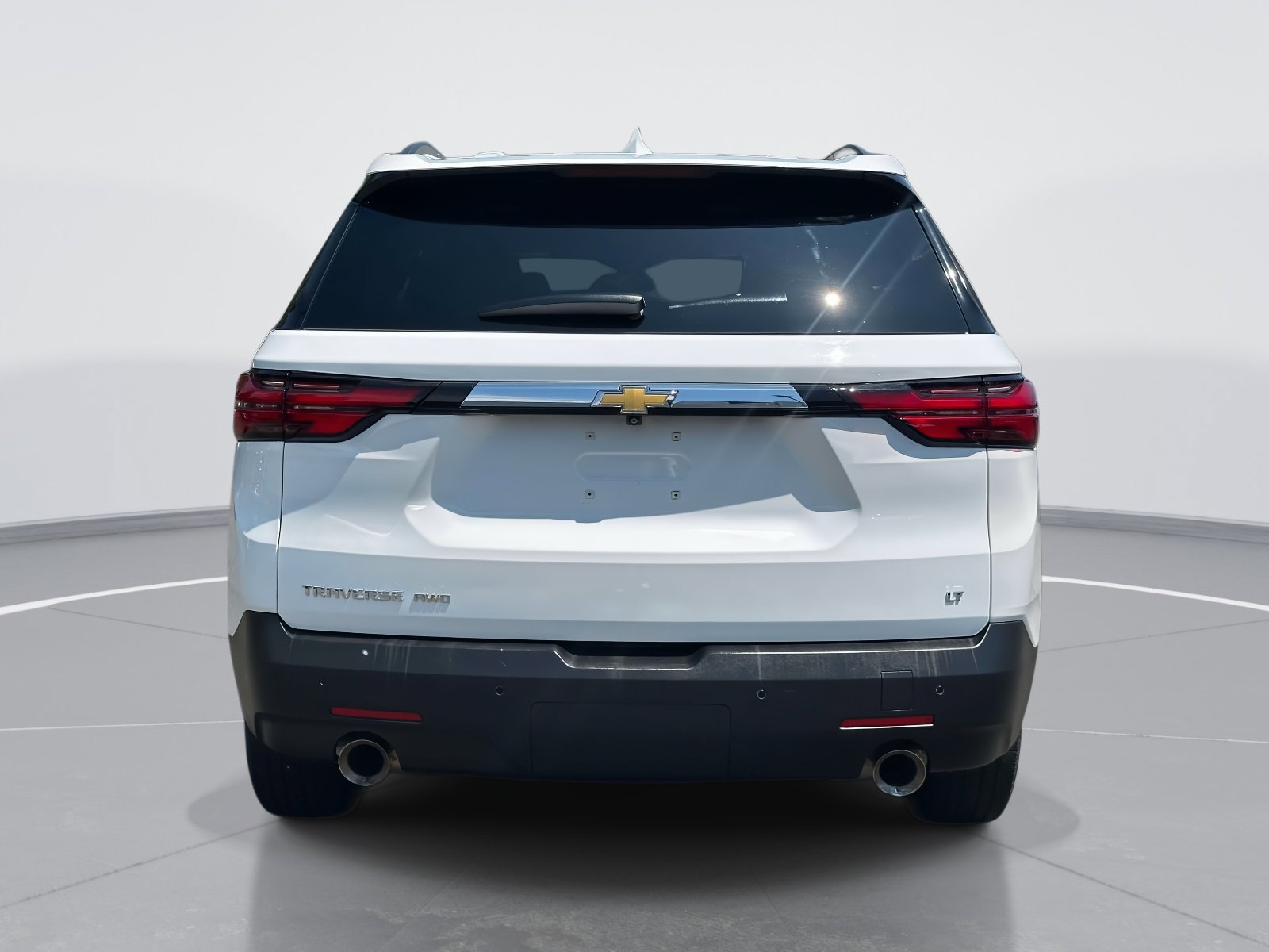 Used 2023 Chevrolet Traverse LT image 6