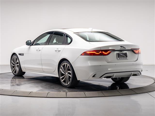 Certified 2024 Jaguar XF R-Dynamic SE image 3