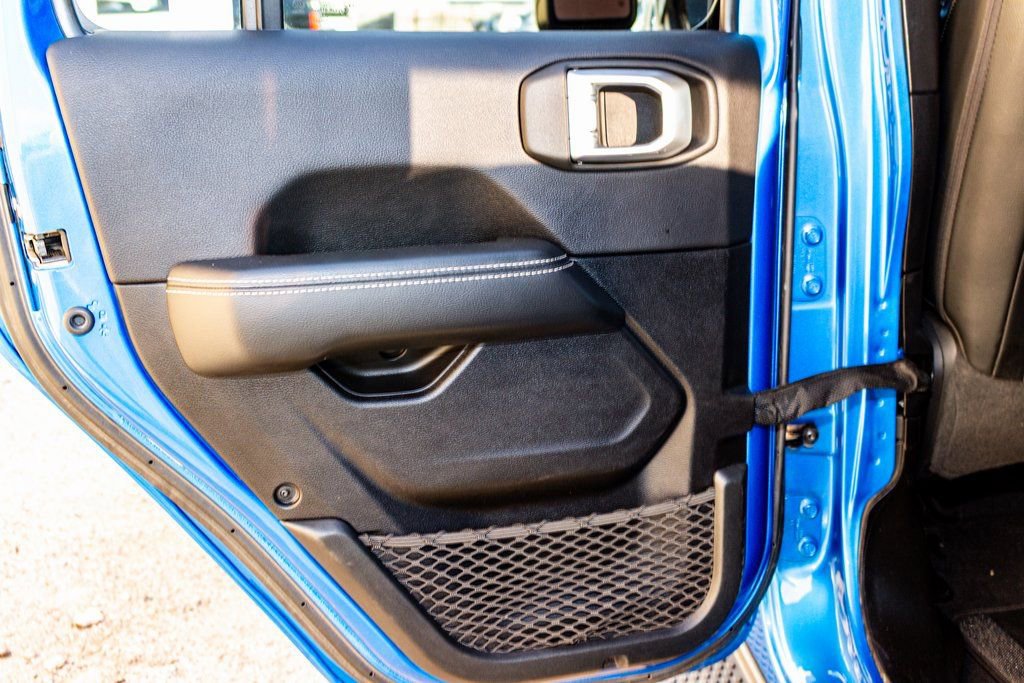 Used 2022 Jeep Wrangler Unlimited Sahara image 22