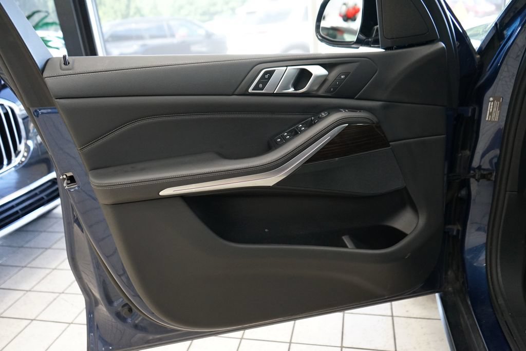 Used 2019 BMW X5 xDrive40i AWD/4WD image 27