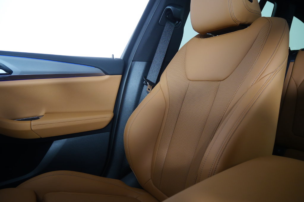 Certified 2024 BMW X3 sDrive30i w/ Convenience Package RWD image 25