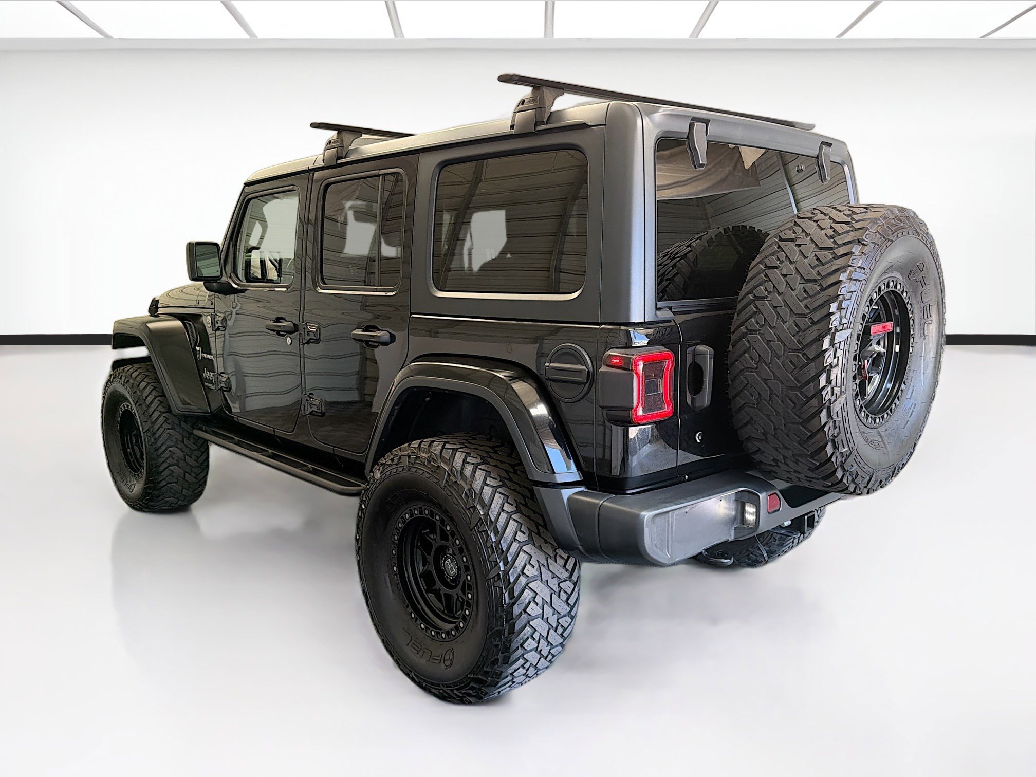 Used 2019 Jeep Wrangler Unlimited Sahara AWD/4WD image 6