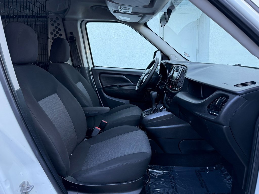 Used 2016 RAM ProMaster City Tradesman SLT w/ Rear Back-up Camera Group image 25