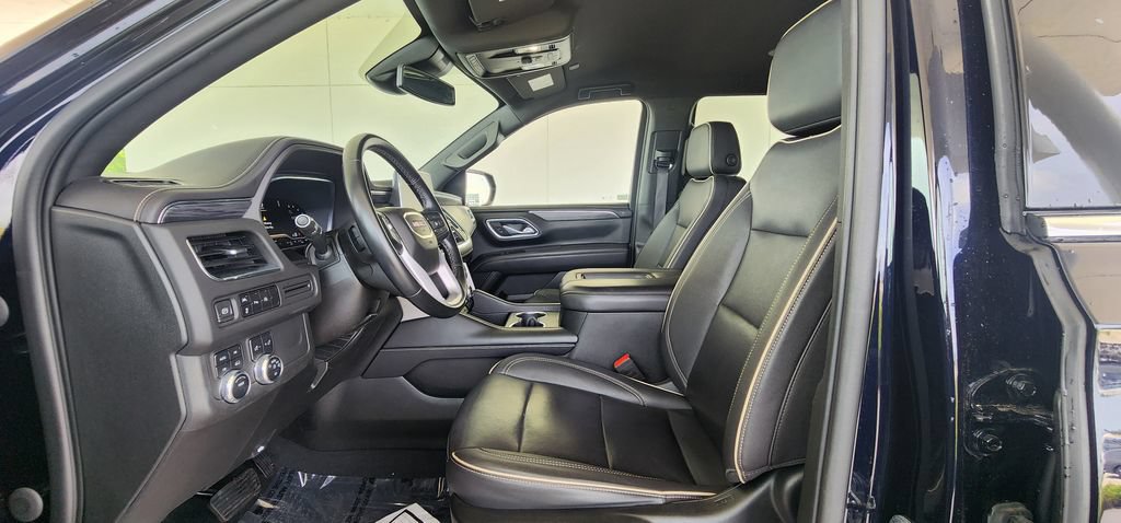 Used 2023 GMC Yukon SLT AWD/4WD image 15