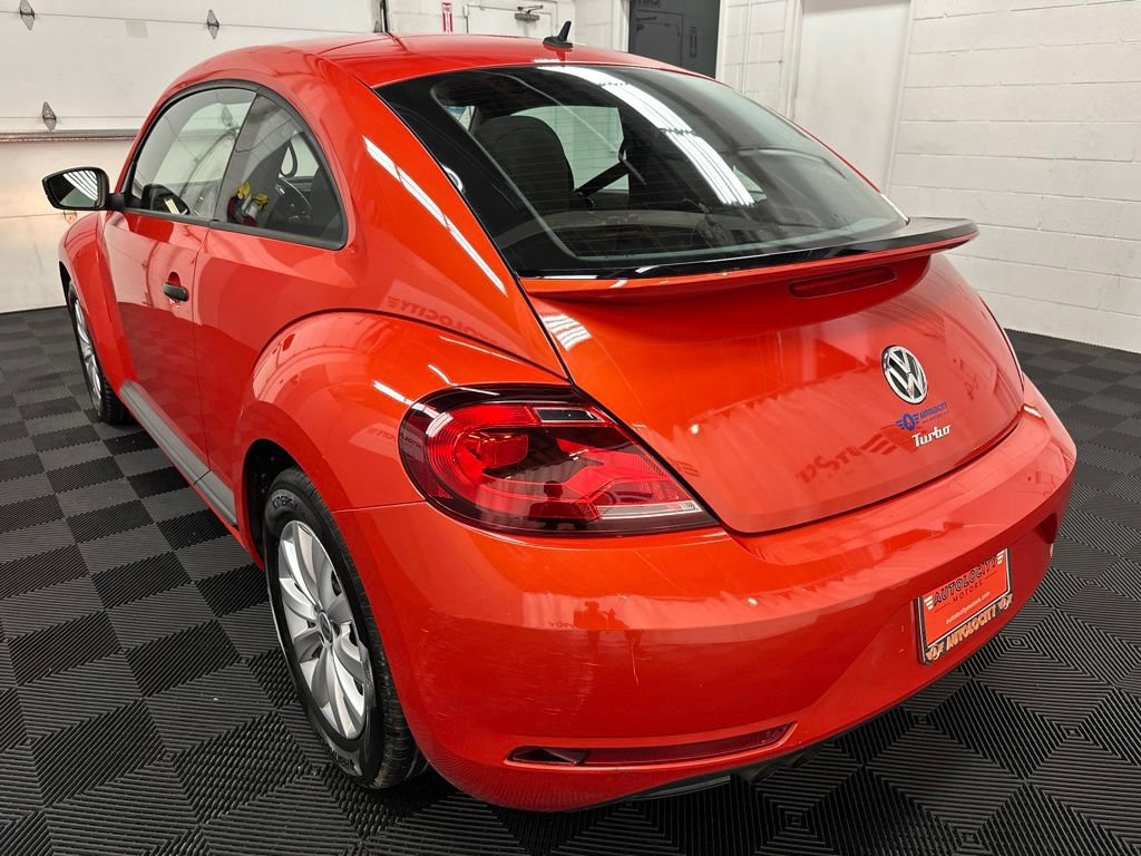 Used 2018 Volkswagen Beetle 2.0T S FWD image 8