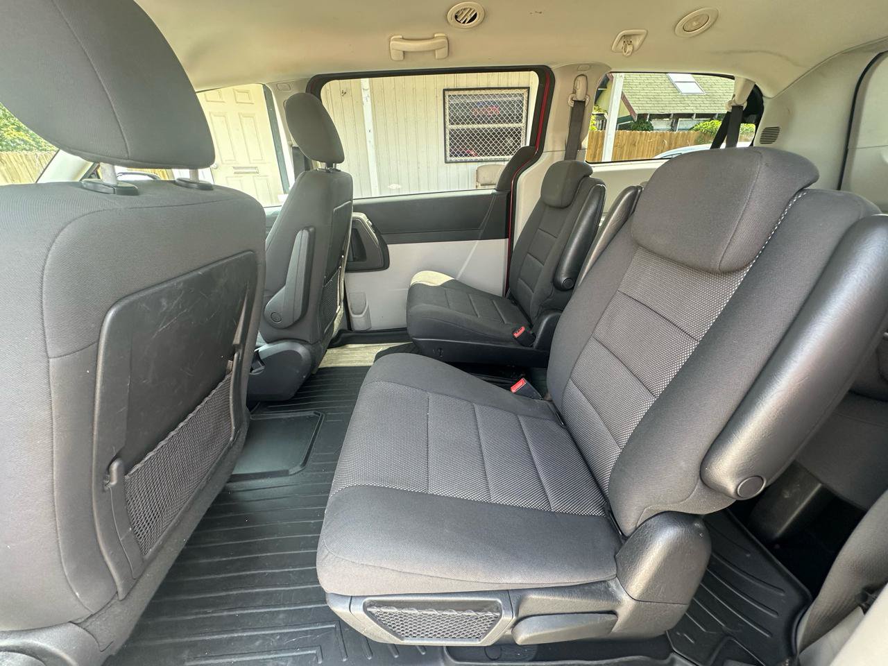 Used 2009 Dodge Grand Caravan SE w/ Climate Group FWD image 13