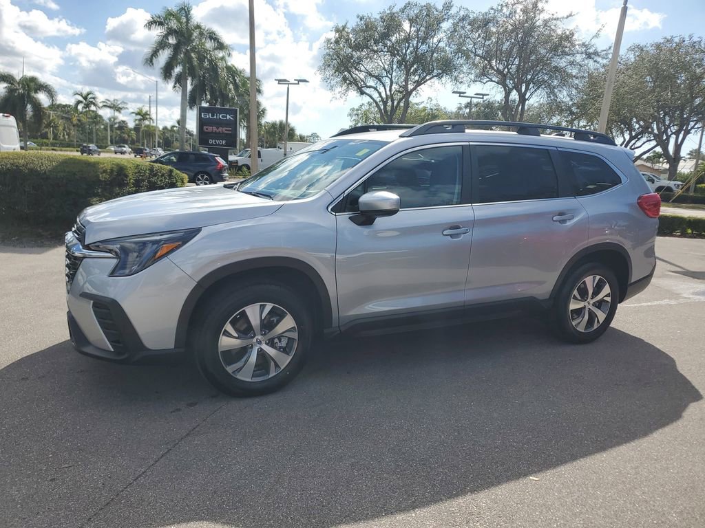 Used 2025 Subaru Ascent Premium image 2