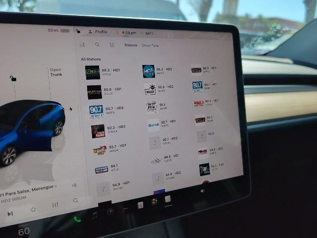 Used 2023 Tesla Model Y Long Range AWD/4WD image 16