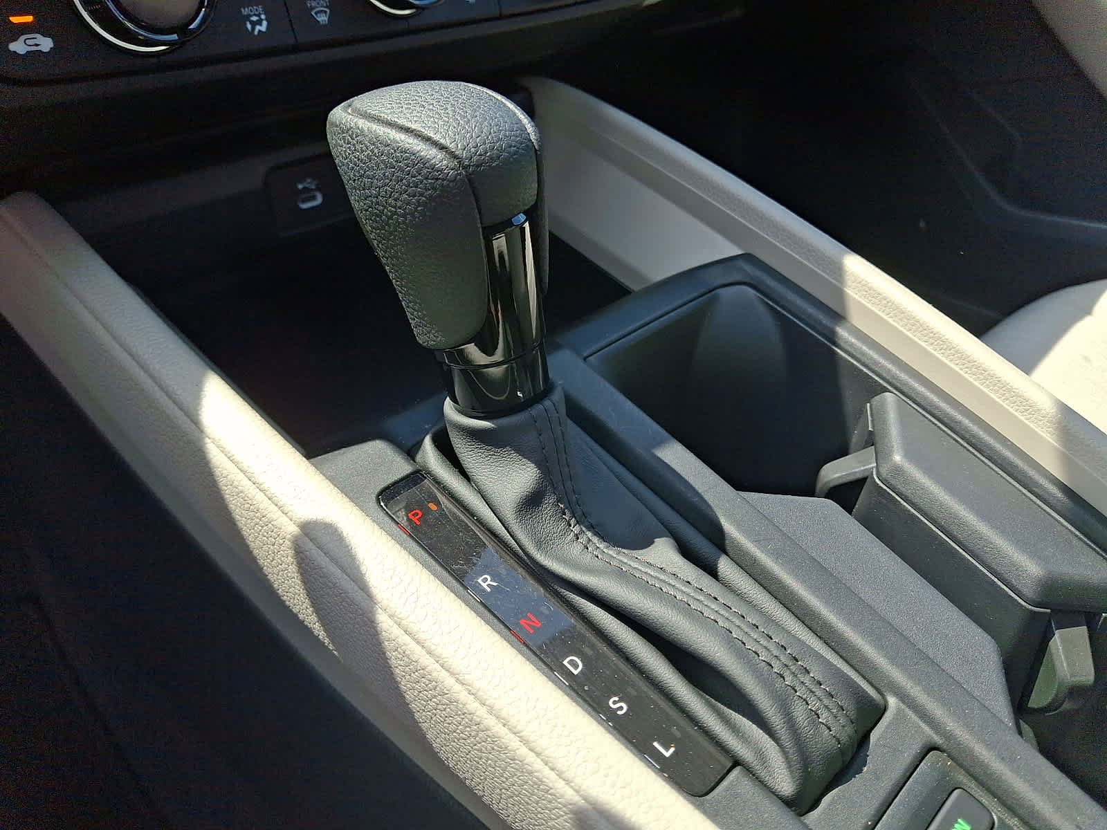 Certified 2024 Honda Accord EX image 17