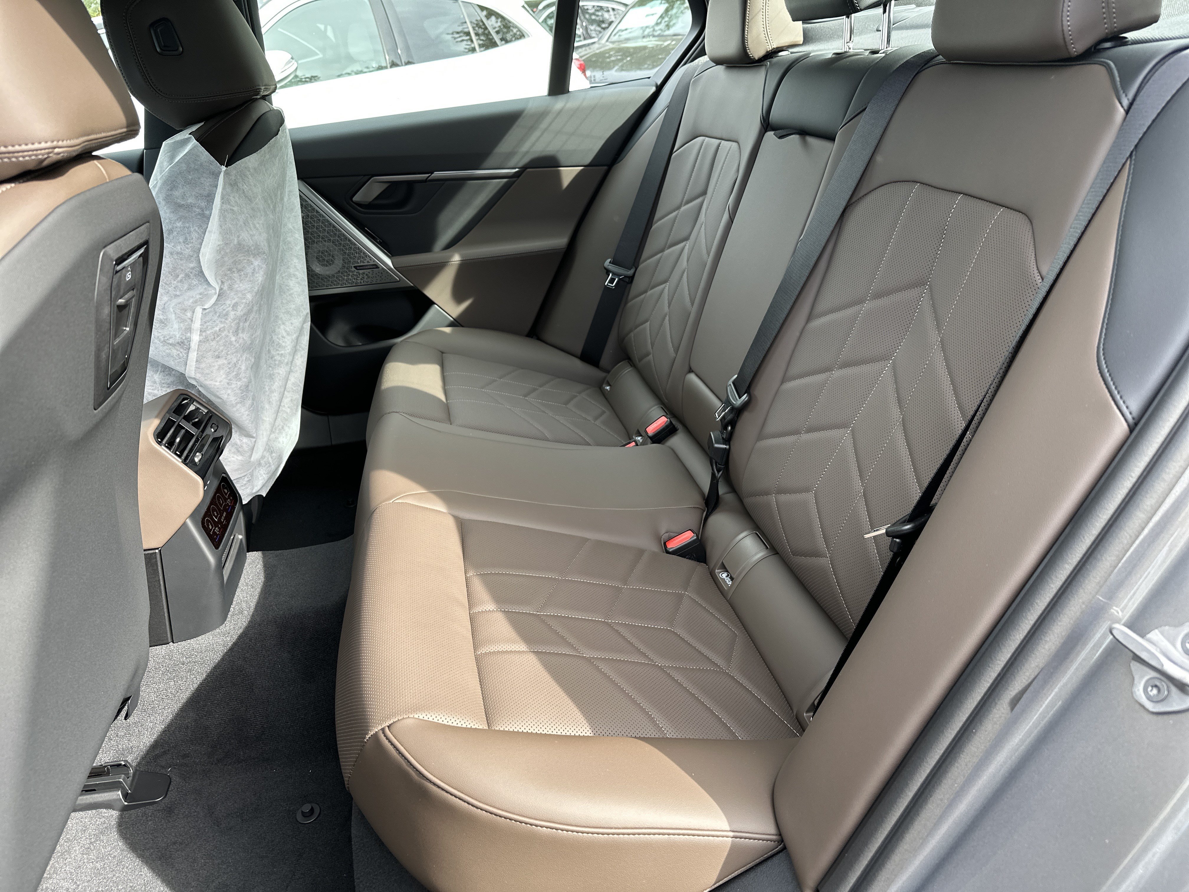 New 2027 BMW 530i xDrive w/ Premium Package AWD/4WD image 15