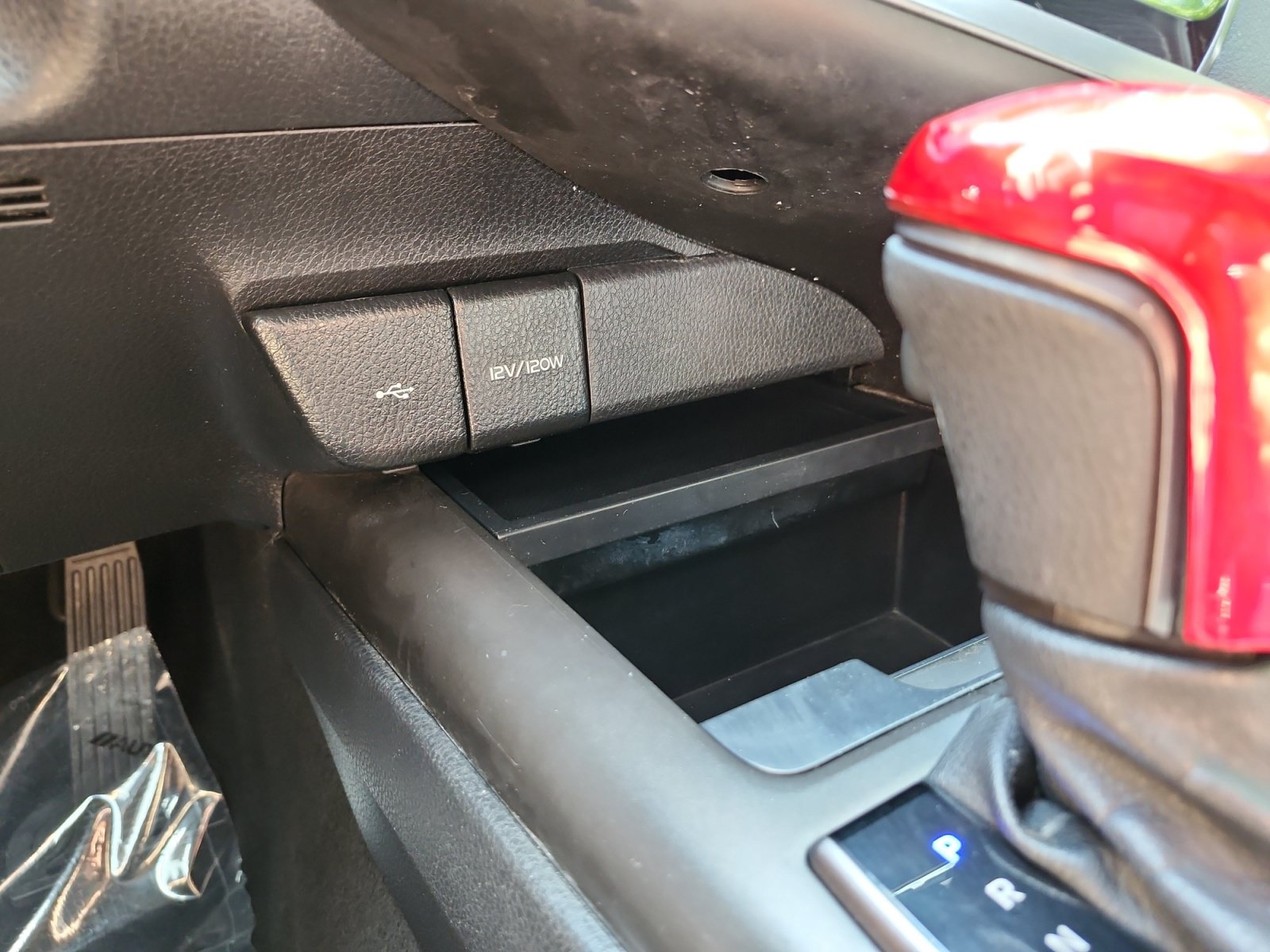 Used 2021 Toyota Camry SE FWD image 18
