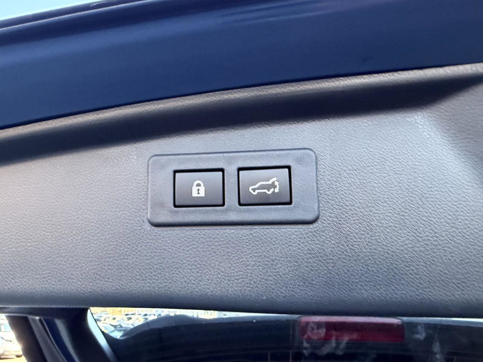 Certified 2022 Subaru Outback Limited XT image 38