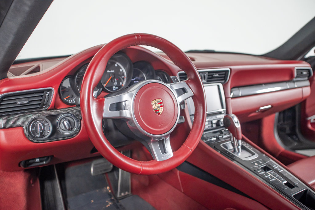 Used 2014 Porsche 911 Turbo w/ Carbon Interior Package AWD/4WD image 32