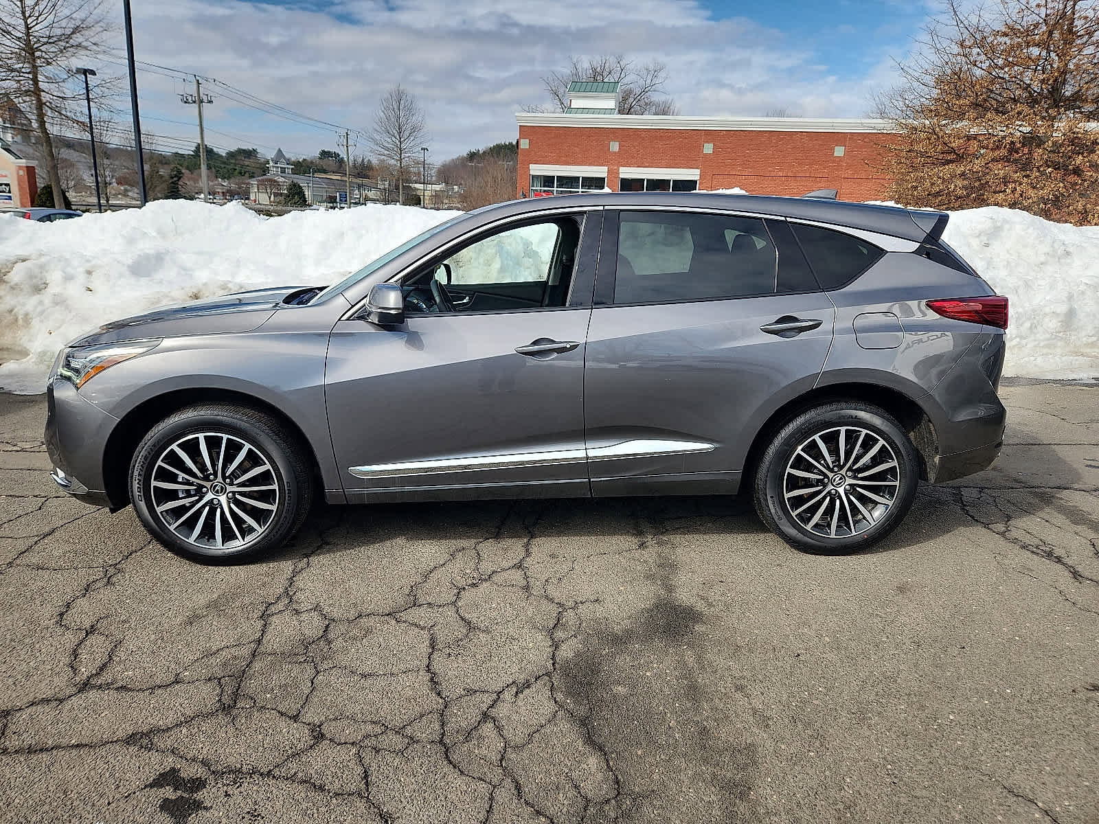 Used 2025 Acura RDX SH-AWD w/ Advance Package image 8