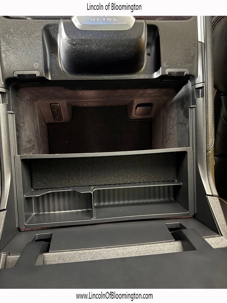 Used 2025 Ford Expedition Tremor AWD/4WD image 34
