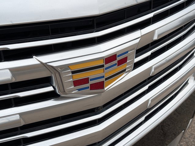 Used 2020 Cadillac Escalade Platinum image 5